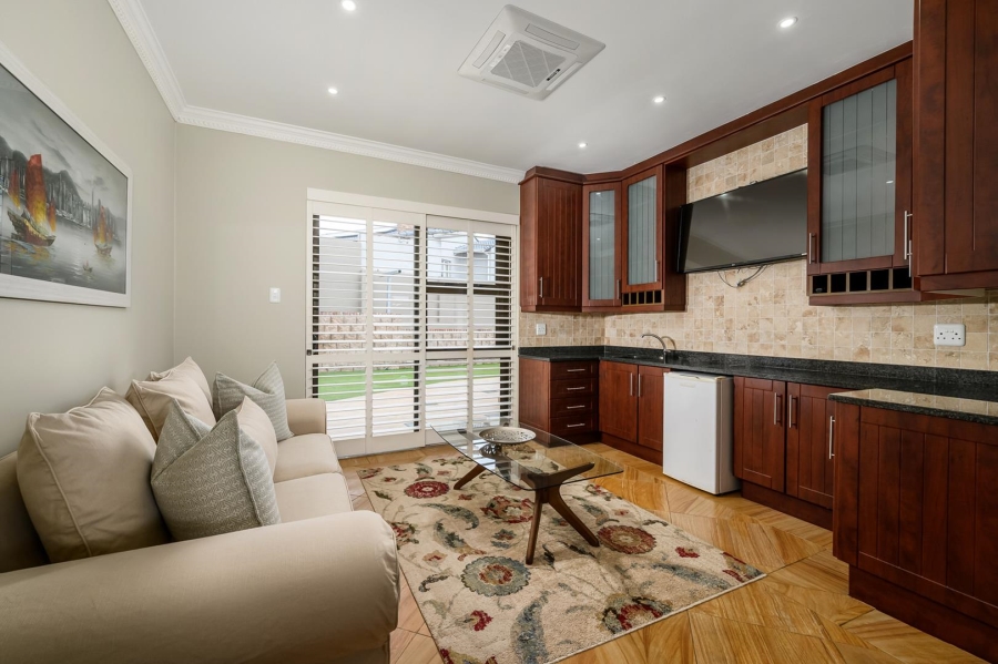 5 Bedroom Property for Sale in Mill Park Eastern Cape